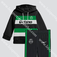 Carregar imagem no visualizador da galeria, FATO TREINO CRIANÇA NIKE PRETO/VERDE SPORTING CP 25/26