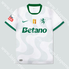 Carregar imagem no visualizador da galeria, NOVA CAMISOLA ALTERNATIVA BRANCA SPORTING CP 25/26