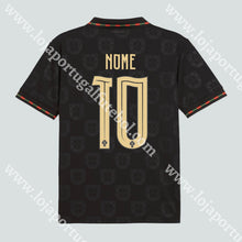 Carregar imagem no visualizador da galeria, NOVA CAMISOLA EDIÇÃO ESPECIAL EUSÉBIO VERSÃO PLAYER PORTUGAL 2025 - Camisola Futebol