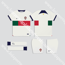 Carregar imagem no visualizador da galeria, Kit Criança Alternativo Portugal Mundial 2022 1-2 Anos
