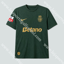 Carregar imagem no visualizador da galeria, NOVA CAMISOLA EDIÇÃO ESPECIAL 120 ANOS SPORTING CP 26/27
