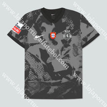 Carregar imagem no visualizador da galeria, NOVA CAMISOLA TREINO PRETA SPORTING CP 25/26
