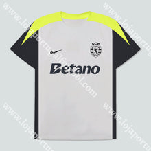 Carregar imagem no visualizador da galeria, NOVO CONJUNTO TREINO PLAYER 25/26 SPORTING CP 25/26
