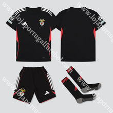 Carregar imagem no visualizador da galeria, NOVO KIT CRIANÇA TREINO SL BENFICA 25/26
